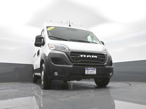 Used 2025 RAM ProMaster 2500 w/ Convenience Group FWD image 34