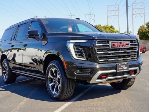 New 2026 GMC Yukon XL AT4 w/ AT4 Premium Package AWD/4WD image 5