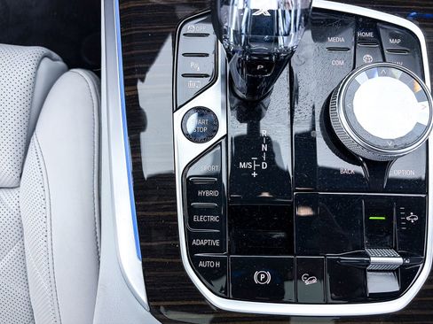 Used 2023 BMW X5 xDrive45e w/ Executive Package image 34