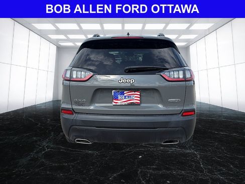 Used 2022 Jeep Cherokee Latitude Lux w/ Sun & Sound Group AWD/4WD image 5