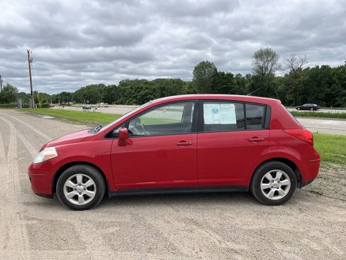 Used 2009 Nissan Versa SL w/ Convenience Pkg image 11