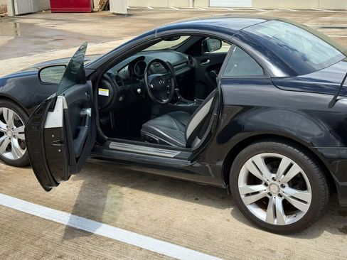 Used 2009 Mercedes-Benz SLK 350 image 11