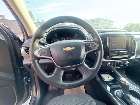 Used 2020 Chevrolet Traverse LS FWD image 15
