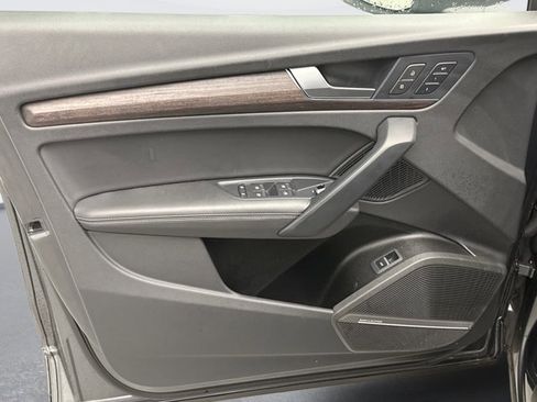 Used 2024 Audi Q5 2.0T Premium Plus image 6