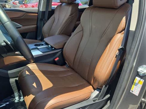 Certified 2023 Acura MDX SH-AWD w/ Technology Package image 18