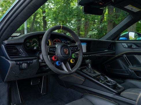 Used 2024 Porsche 911 GT3 RS RWD image 4