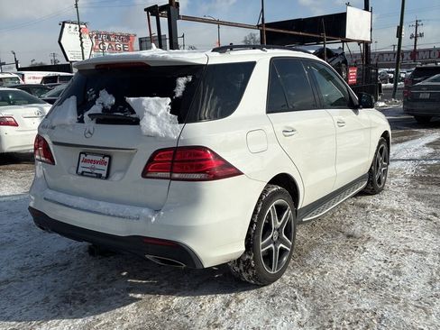 Used 2019 Mercedes-Benz GLE 400 4MATIC image 3