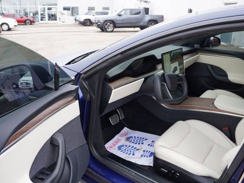 Used 2021 Tesla Model S Plaid image 14