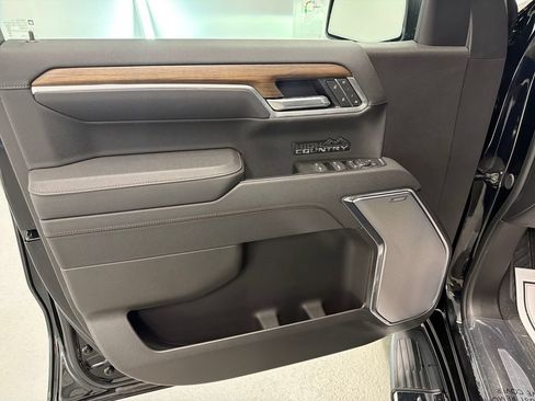 New 2026 Chevrolet Silverado 1500 High Country w/ Technology Package AWD/4WD image 11