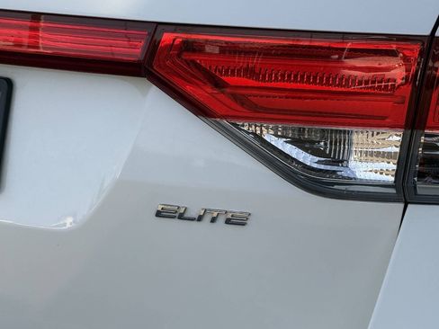 Used 2016 Honda Odyssey Touring Elite image 29