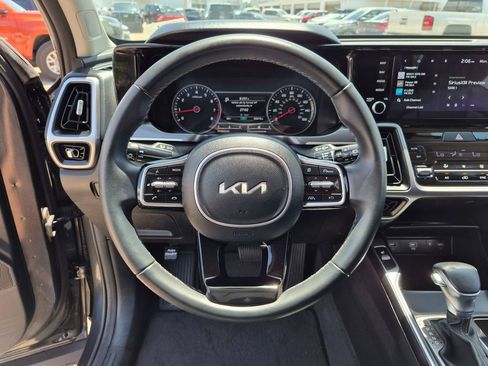 Used 2023 Kia Sorento S FWD image 14