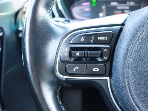 Used 2022 Kia Niro EX Premium FWD image 21
