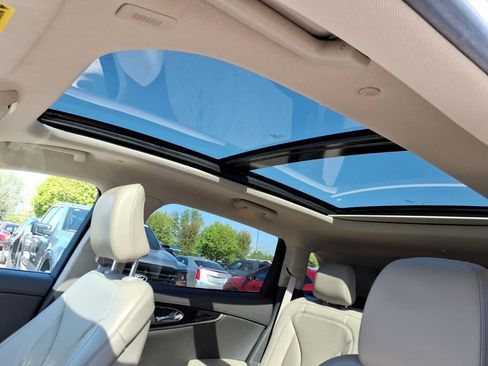 Used 2023 Lincoln Nautilus Reserve AWD/4WD image 11