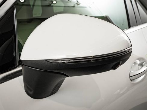 New 2026 Mercedes-Benz GLC 300 4MATIC image 16