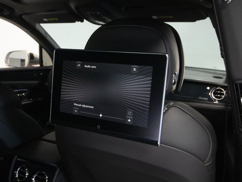 Used 2023 Bentley Bentayga Speed image 79