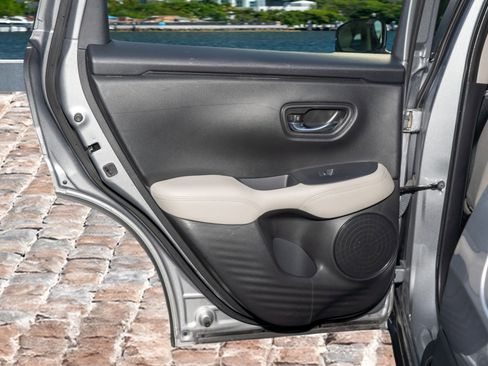 Certified 2023 Honda HR-V LX image 7