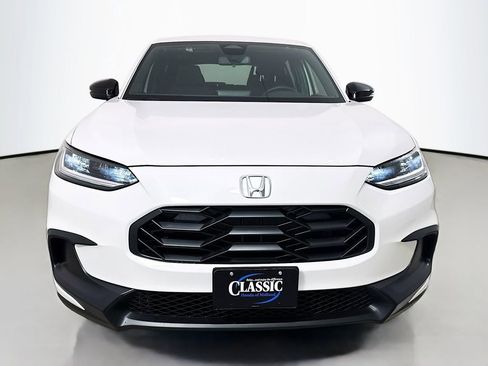 New 2026 Honda HR-V Sport image 2