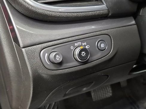 Used 2019 Buick Encore Sport Touring w/ Safety Package image 21