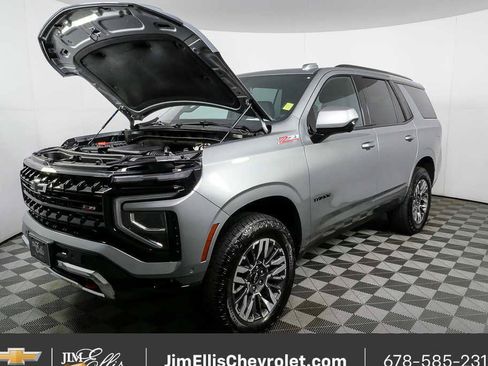 Certified 2025 Chevrolet Tahoe Z71 AWD/4WD image 33