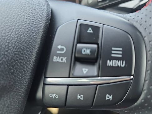 Used 2025 Ford Escape ST-Line Select AWD/4WD image 18