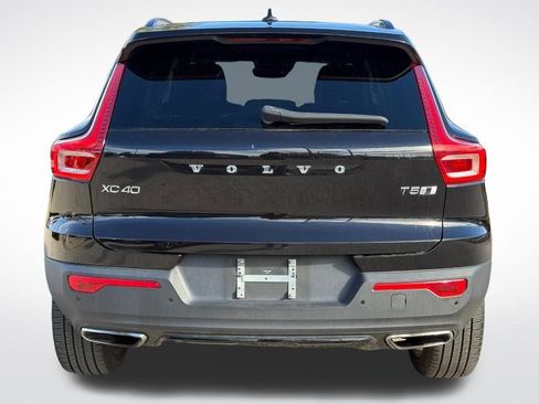 Used 2020 Volvo XC40 T5 R-Design w/ Protection Package Premier image 4