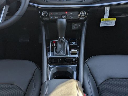 New 2026 Jeep Compass Latitude image 18