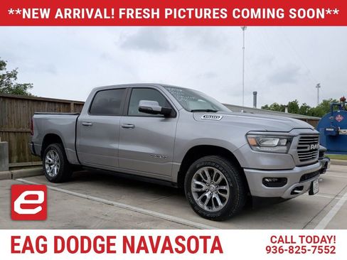 Used 2024 RAM 1500 Laramie AWD/4WD image 1