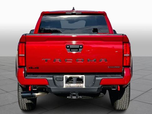 Used 2025 Toyota Tacoma TRD Off-Road image 4