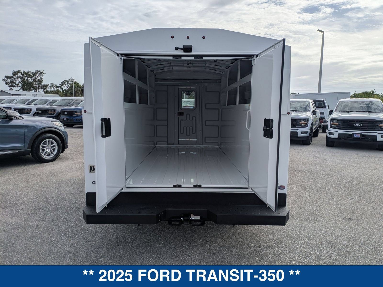 New 2025 Ford Transit 350 w/ Interior Upgrade Package RWD image 15