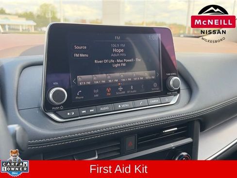 Used 2023 Nissan Rogue SV image 20