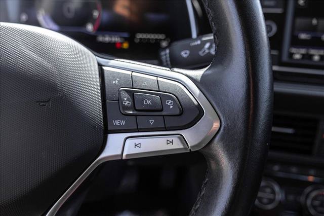 Used 2024 Volkswagen Jetta SE FWD image 14