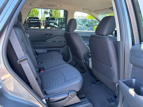 New 2026 Nissan Pathfinder SV AWD/4WD image 19