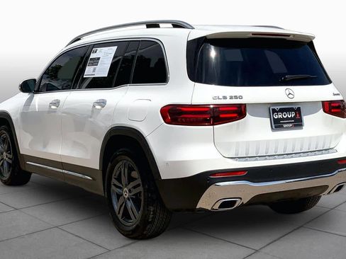 Used 2025 Mercedes-Benz GLB 250 4MATIC image 12
