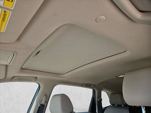 Used 2025 Honda CR-V EX image 14