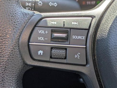 Used 2024 Honda CR-V EX image 11