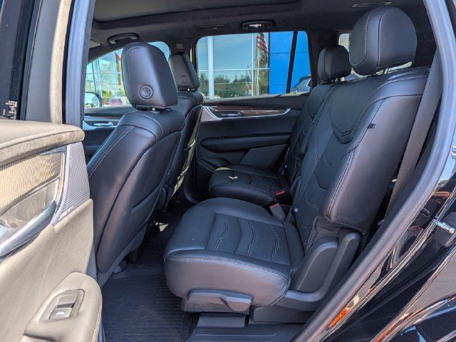 Used 2024 Cadillac XT6 Premium Luxury w/ Platinum Package AWD/4WD image 15