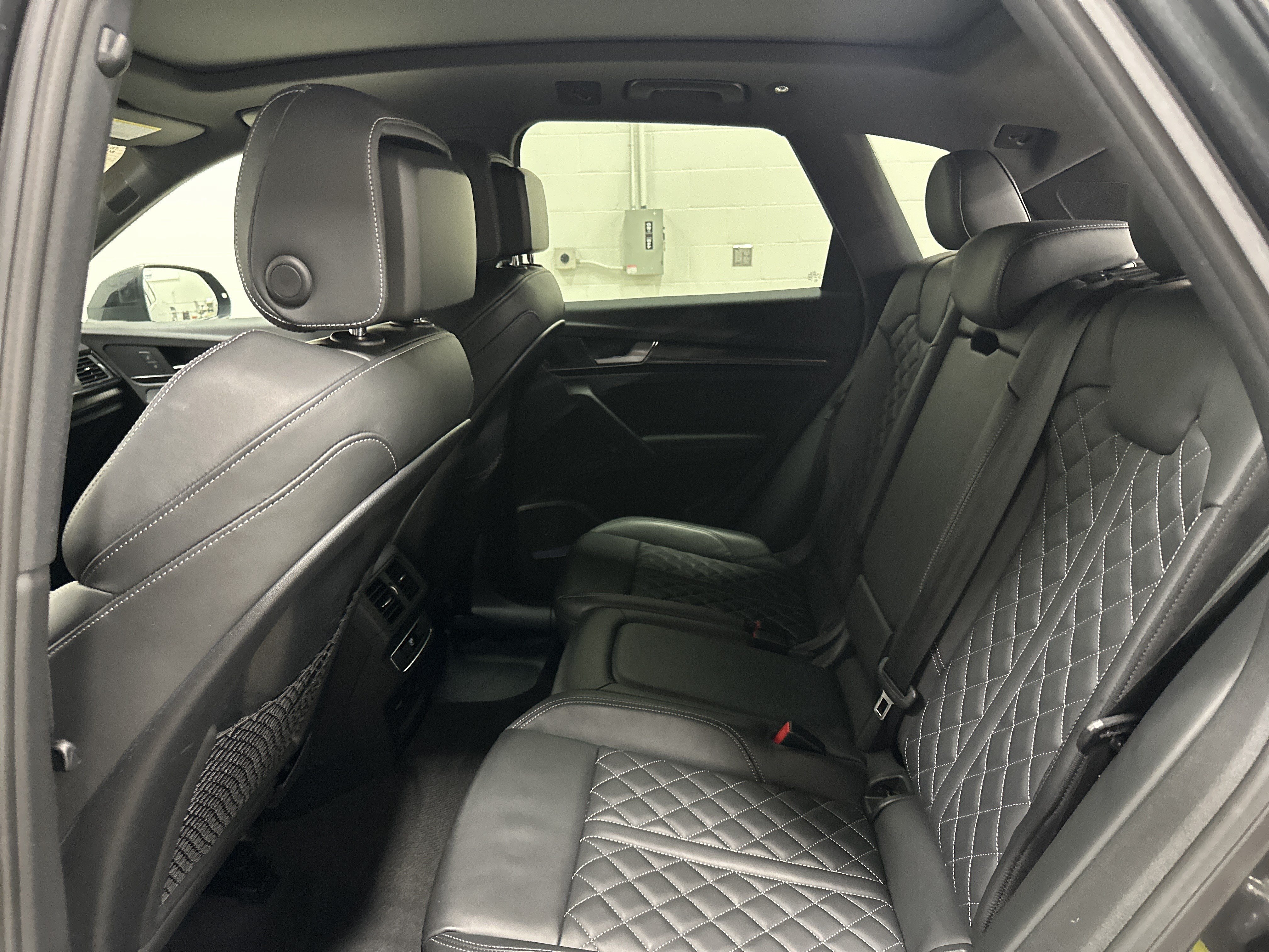 Used 2021 Audi SQ5 Premium Plus w/ Premium Plus Package AWD/4WD image 9