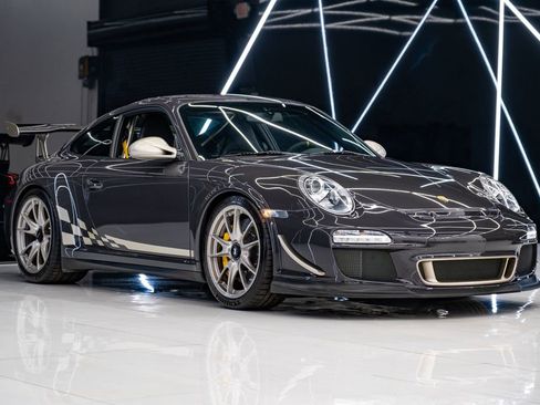 Used 2011 Porsche 911 GT3 RWD image 1