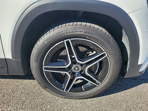 Used 2025 Mercedes-Benz GLB 250 image 16