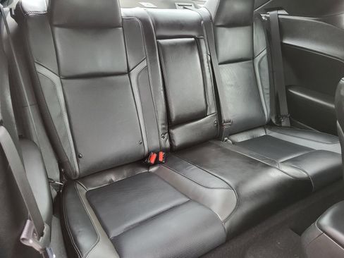 Used 2023 Dodge Challenger SXT w/ Plus Package RWD image 15