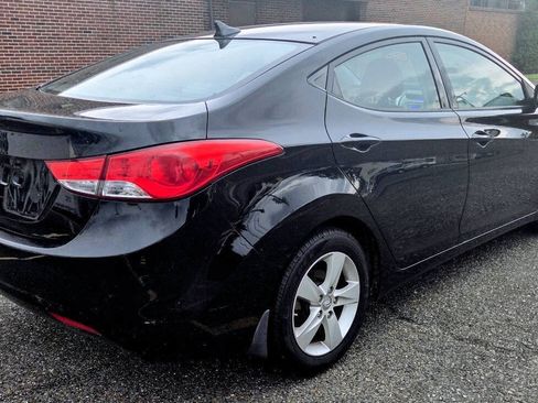 Used 2013 Hyundai Elantra GLS w/ Preferred Pkg FWD image 6
