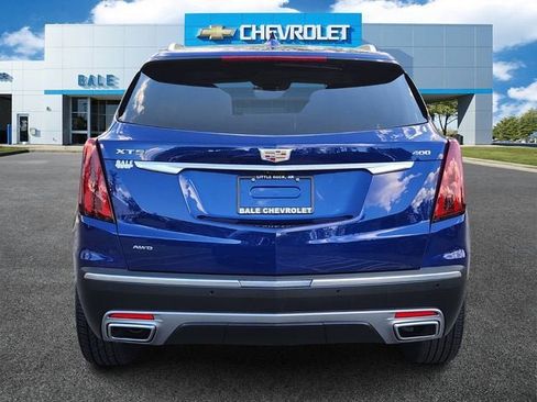 Used 2024 Cadillac XT5 Premium Luxury w/ Technology Package AWD/4WD image 4
