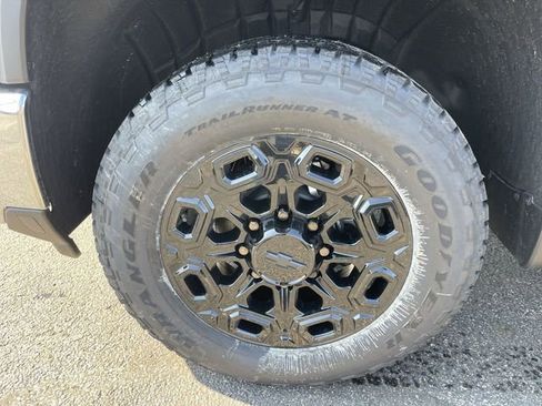 New 2026 Chevrolet Silverado 2500 LT w/ All Star Edition AWD/4WD image 10