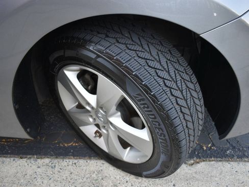 Used 2012 Hyundai Elantra GLS w/ Preferred Pkg 3 FWD image 41