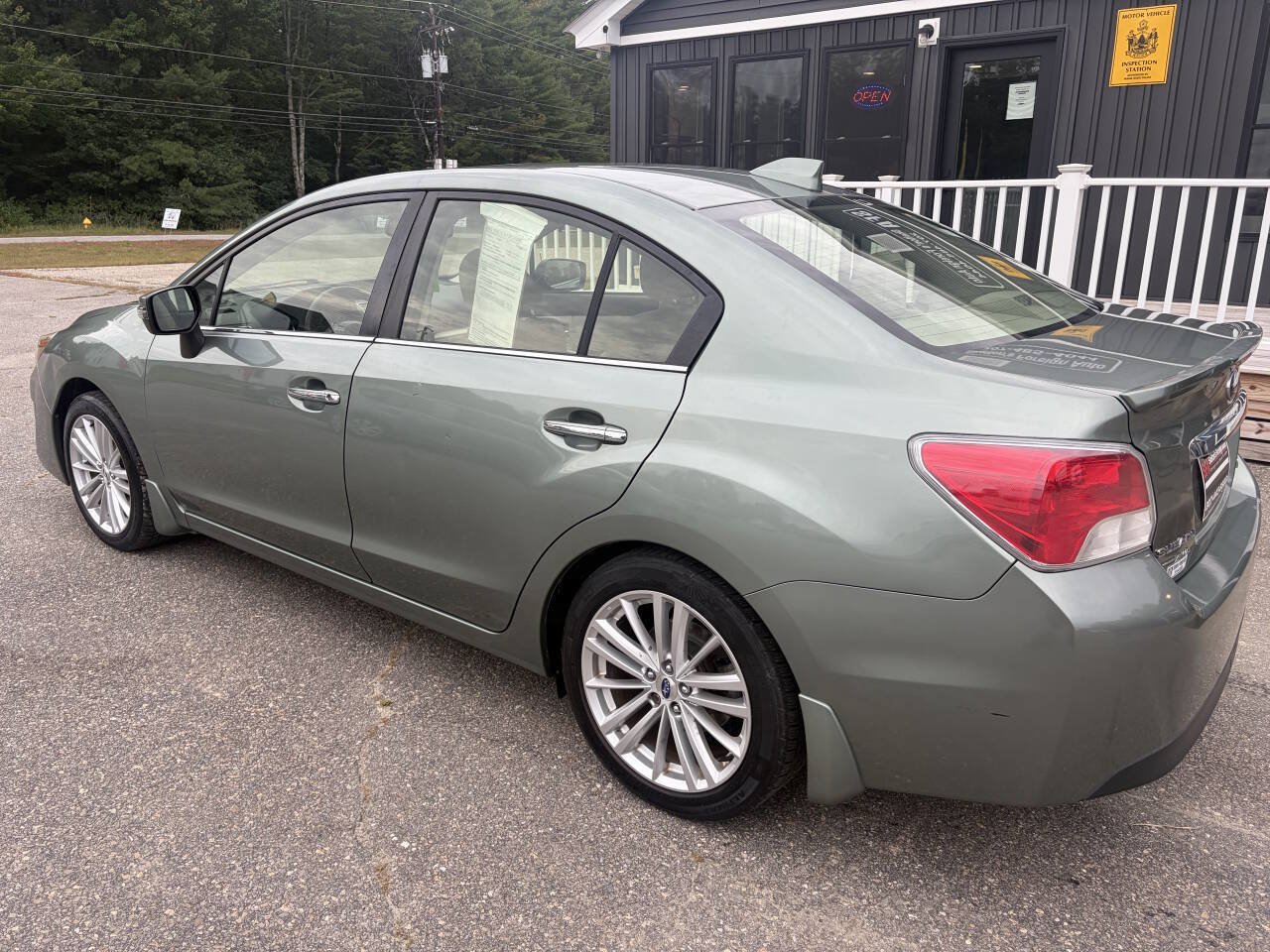 Used 2016 Subaru Impreza 2.0i Limited AWD/4WD image 4