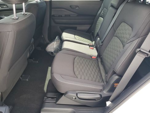 New 2026 Nissan Pathfinder SV image 20