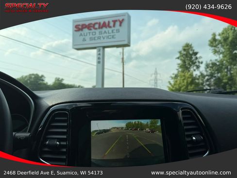 Used 2021 Jeep Compass Latitude AWD/4WD image 22