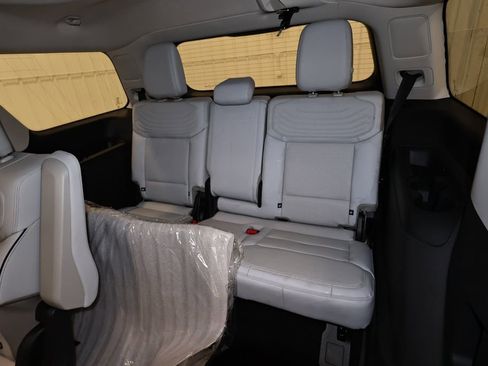 New 2026 Ford Expedition Platinum AWD/4WD image 16
