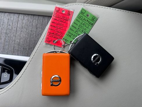 Certified 2023 Volvo XC90 B5 Plus w/ Protection Package Premier image 38