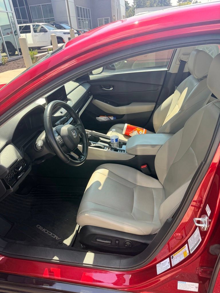 Used 2024 Honda Accord EX-L image 4